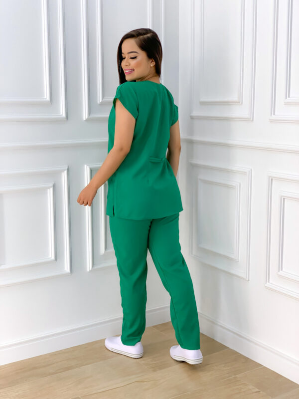Scrubs Básico Verde Bandeira - Image 2