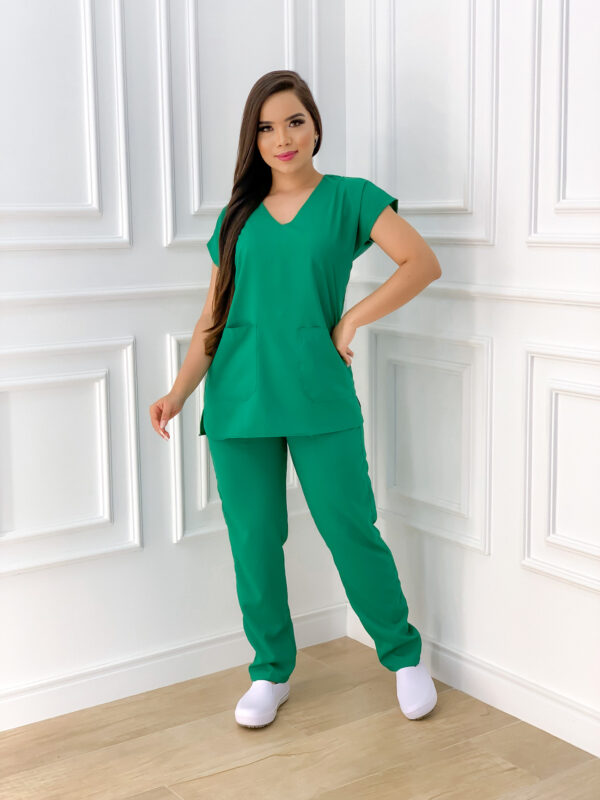 Scrubs Básico Verde Bandeira - Image 4