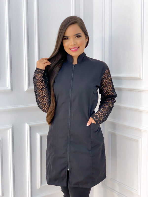 Jaleco Gabardine Manga Renda de Gripi Preto