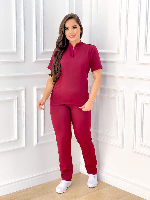 Scrubs Catherine Alfaiataria Vinho