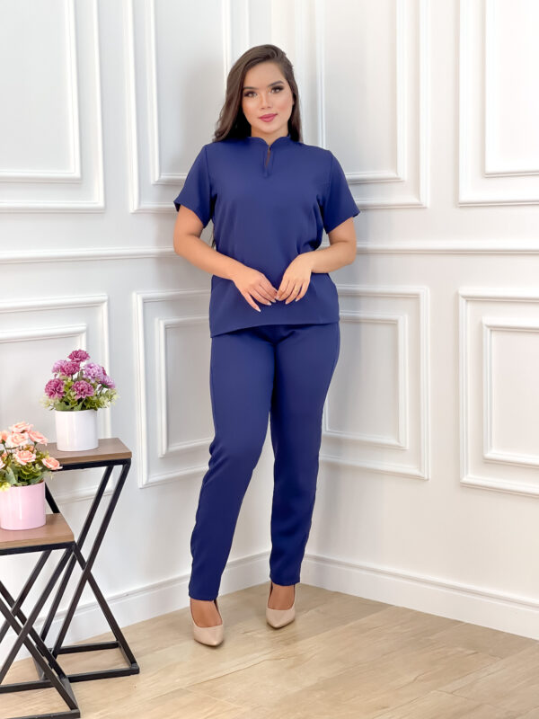 Scrubs Catherine Alfaiataria Azul Marinho