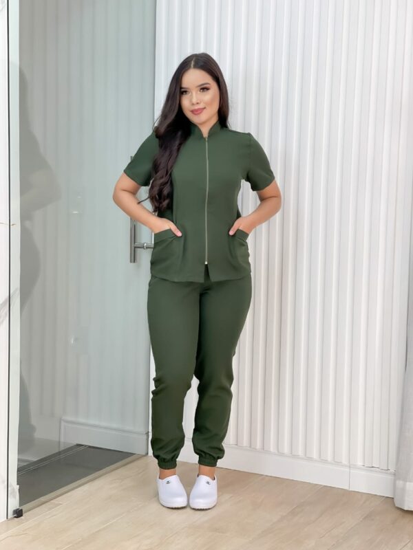 Scrubs Bia Alfaiataria Verde Musgo