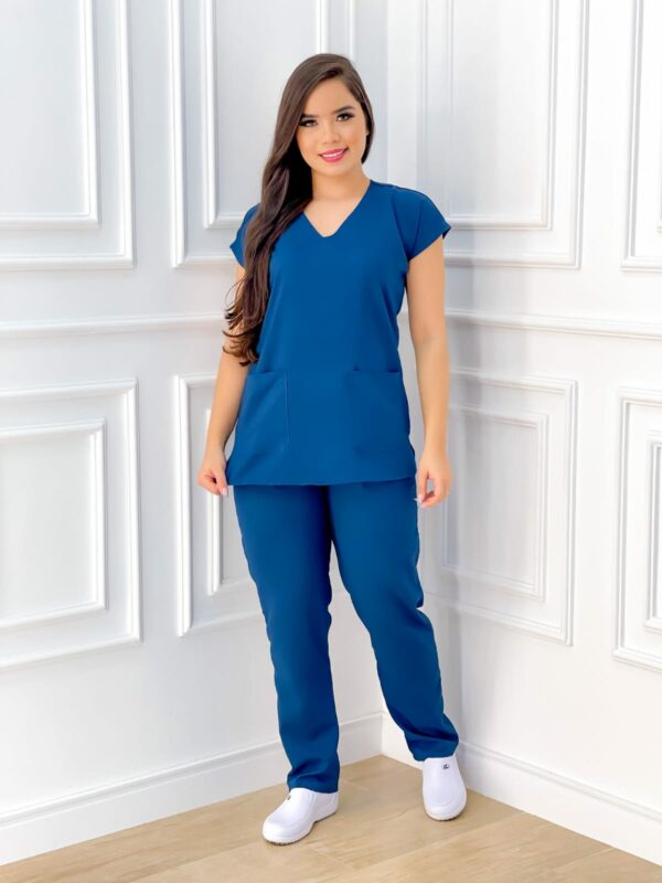 Scrubs Básico Petroleo - Image 3