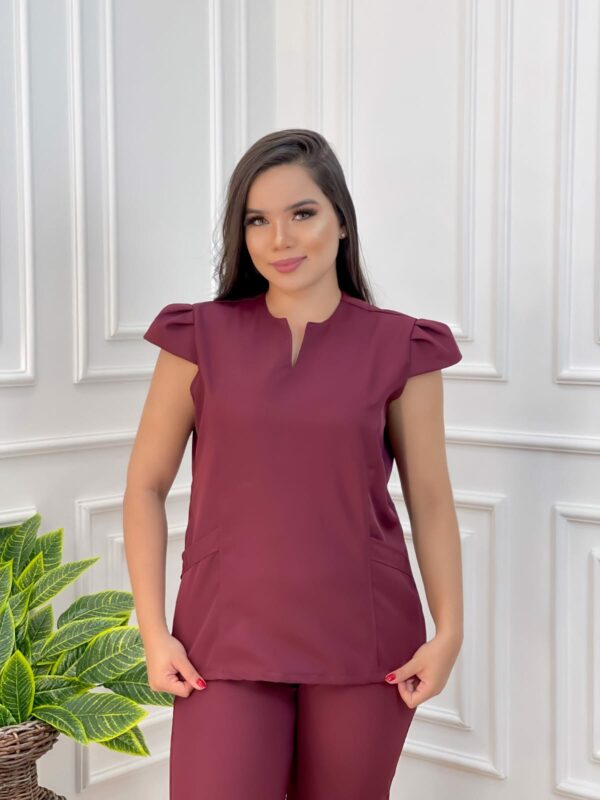 Scrubs Isa Gabardine Vinho - Image 2