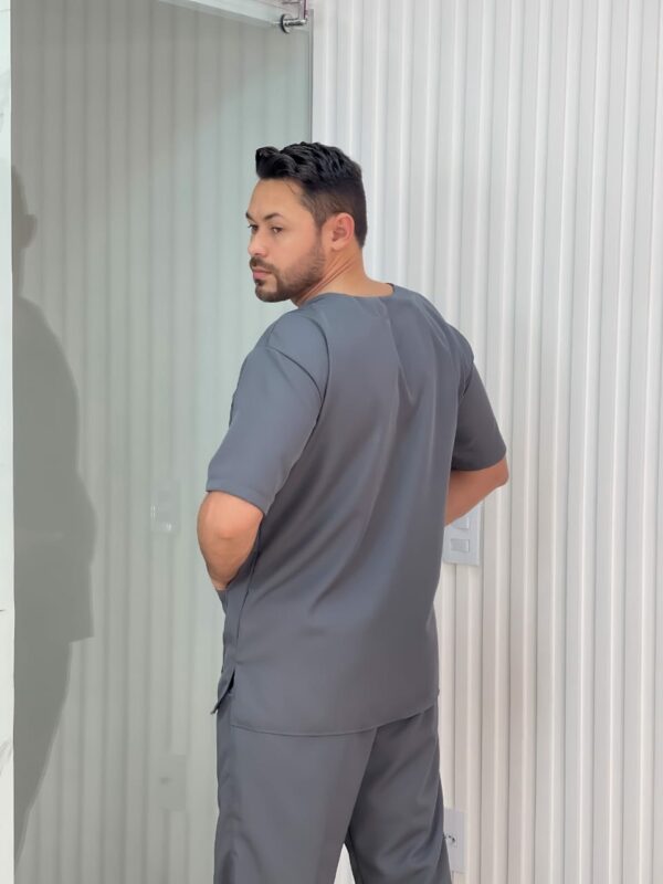 Scrubs Masculino Gabardine Cinza - Image 3