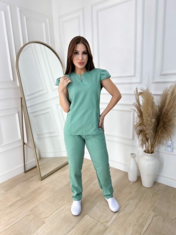 Scrubs Isa Gabardine Verde Pistache