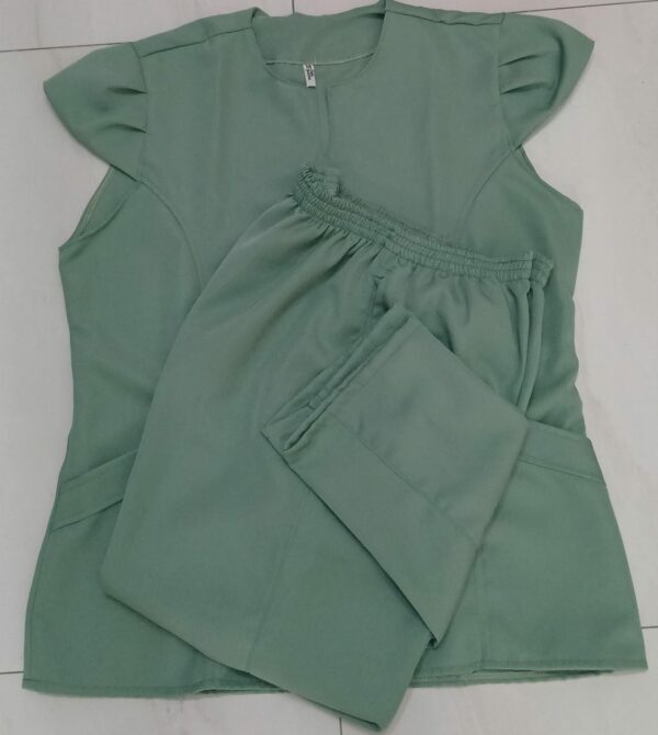 Scrubs Isa Gabardine Verde Pistache