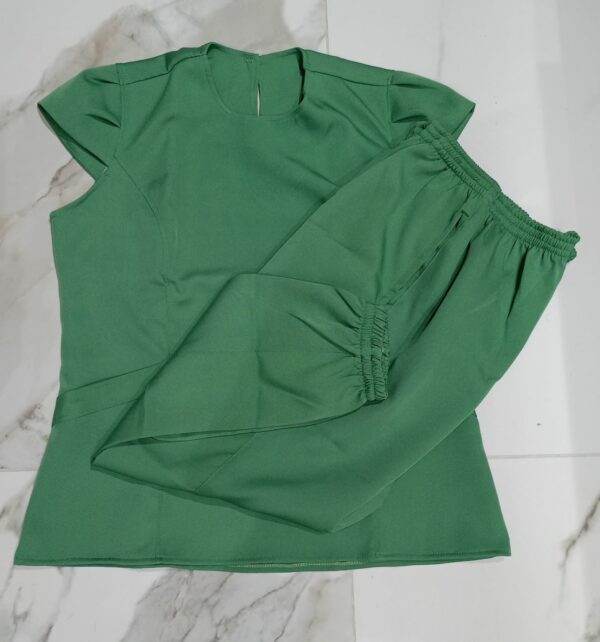 Scrubs Vanessa Alfaiataria Verde Pistache