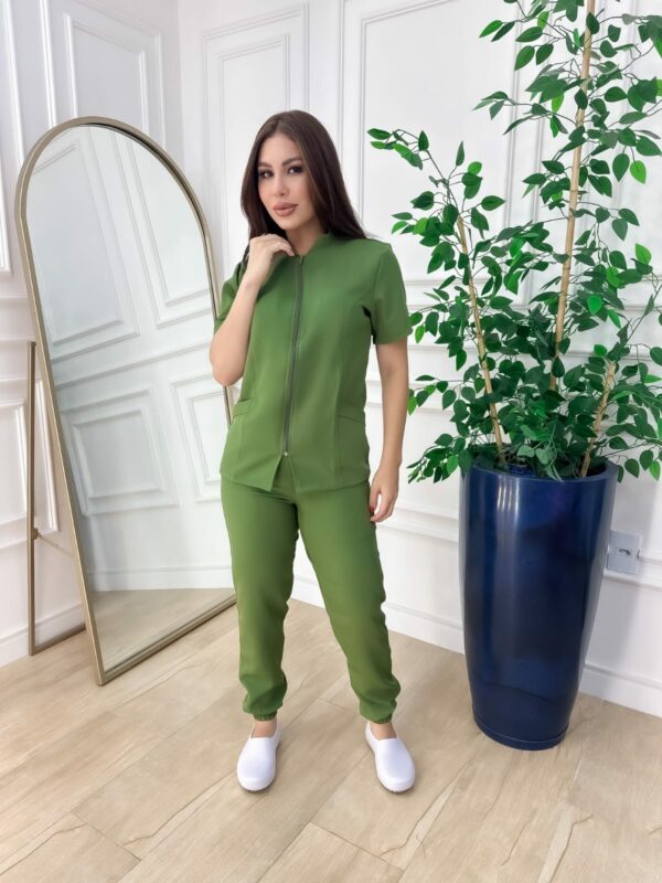 Scrubs Bia Alfaiataria Verde Oliva