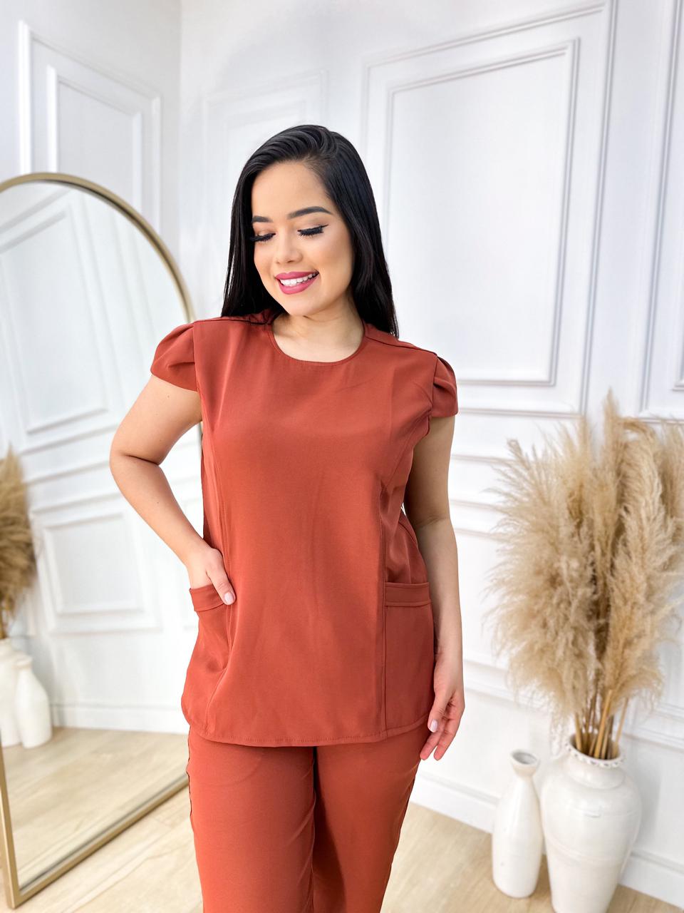 Scrubs Vanessa Alfaiataria Telha - Imagem 3