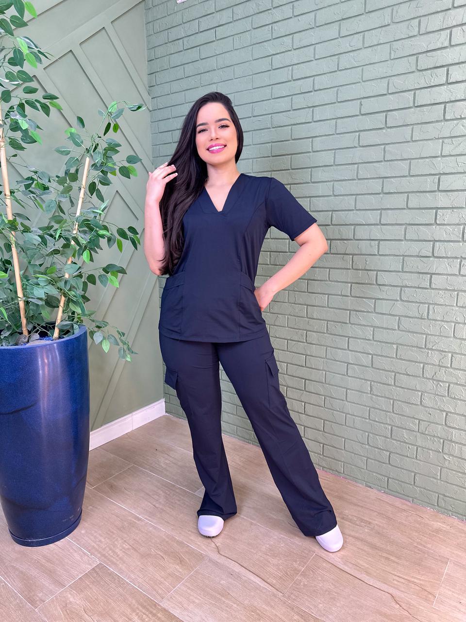 Scrubs Malha Tecnológica Cargo Preto