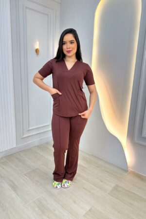 Scrubs Malha Tecnológica Chocolate
