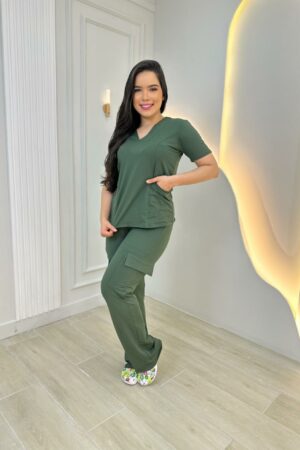 Scrubs Malha Tecnológica Cargo Verde Musgo