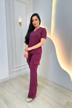 Scrubs Malha Tecnológica Cargo Vinho